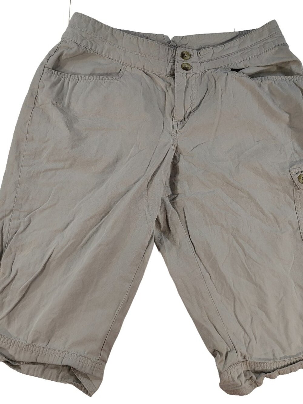 Women's Size 10 Beige Columbia Sportswear CO. Branded Cargo Shorts